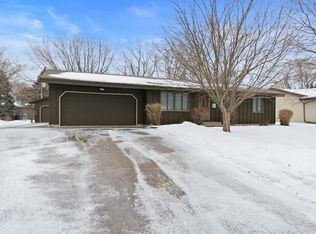 1029 Ramsey St S, Shakopee, MN 55379