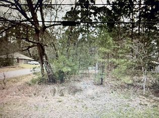 20136 Pine Dr, Montgomery, TX 77356