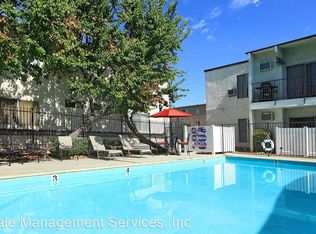 18347 Collins St #18, Tarzana, CA 91356