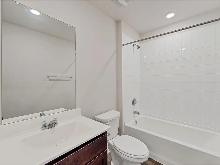140 Fire Oak Dr — Photo 23