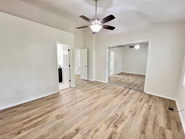 904 Wedgewood Way — Photo 10