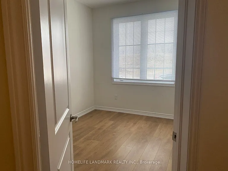 157 Rustle Woods Ave — Photo 6