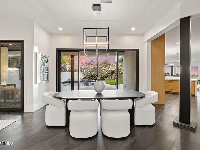 3135 E Palo Verde Dr — Photo 10