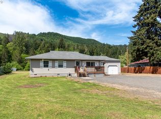 34719 Sunflower Ct, Cottage Grove, OR 97424