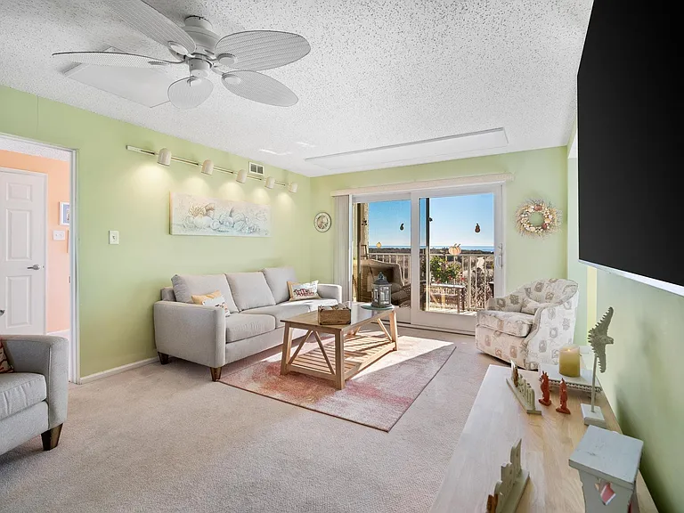 4600 W Brigantine Ave #403 — Photo 12