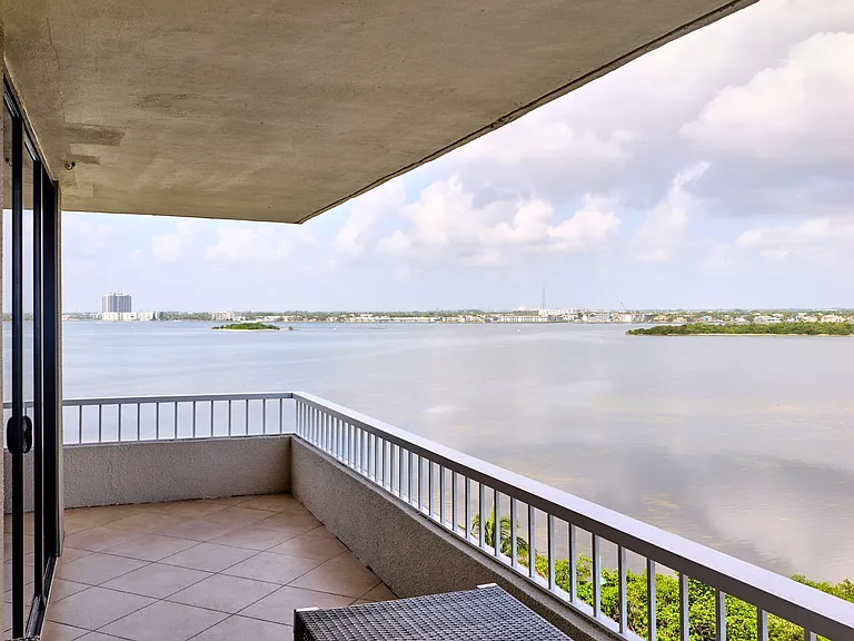 5550 N Ocean Dr #9D — Photo 8