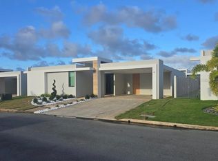 Calle Amazonas #110, Bayamon, PR 00959