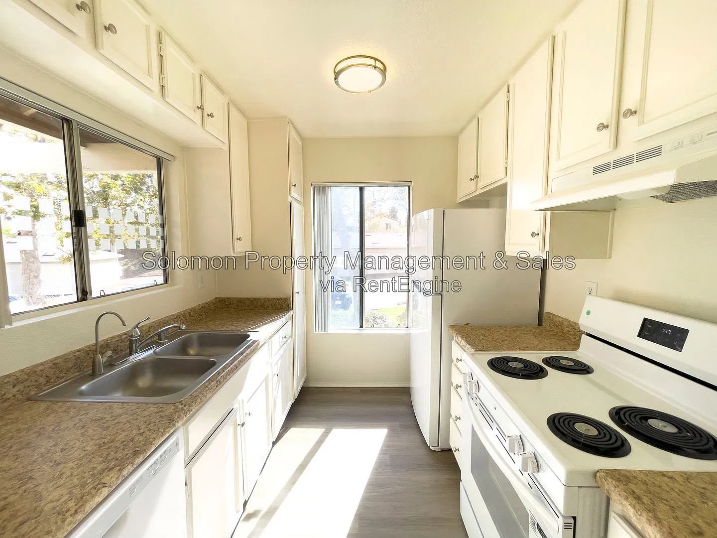 2 bed, 2.0 bath, 878 sqft, $2,395 — Photo 4