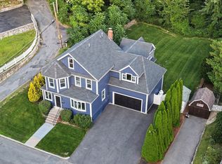 2 Hemenway Ave, Melrose, MA 02176