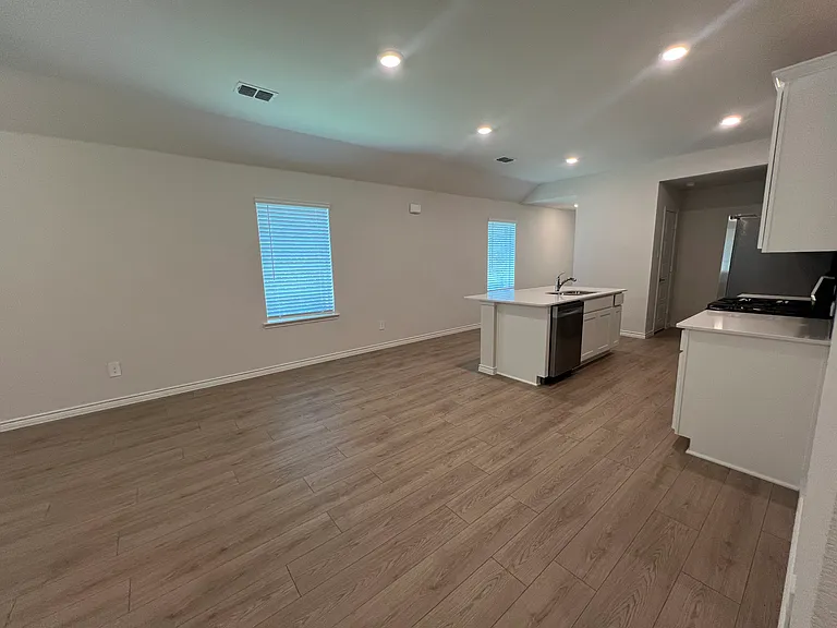 9813 Cactus Creek Ct — Photo 4