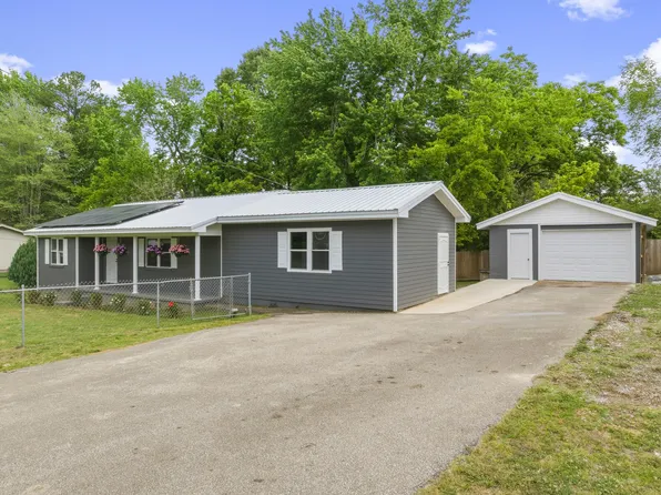 767 Georgia Ave S, Parsons, TN 38363