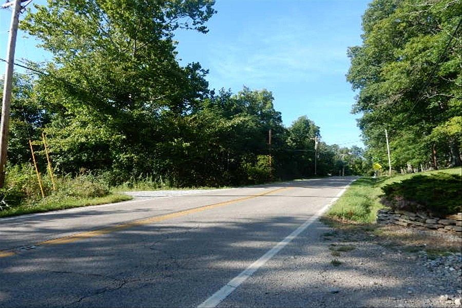 2nd image of 2485 Millville Shandon Rd