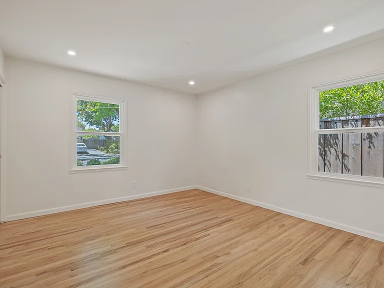 1351 Harker Ave — Photo 23