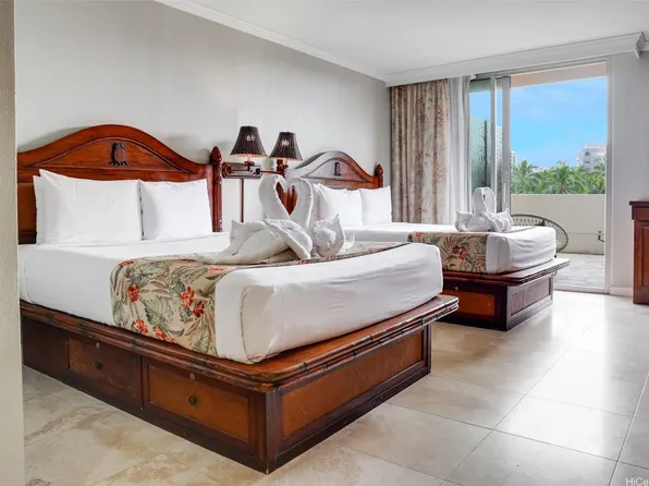 2045 Kalakaua Ave APT 114, Honolulu, HI 96815
