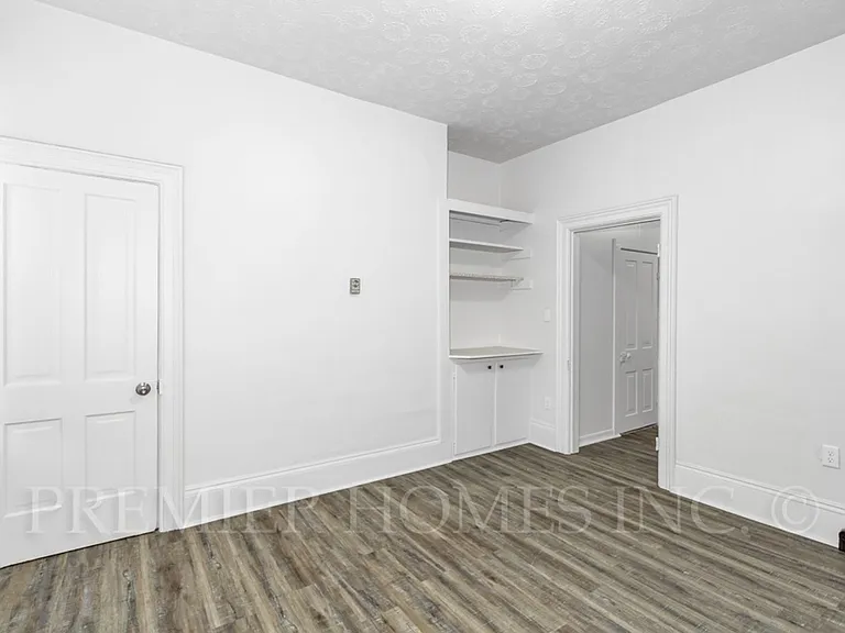 3390 State St NE — Photo 6