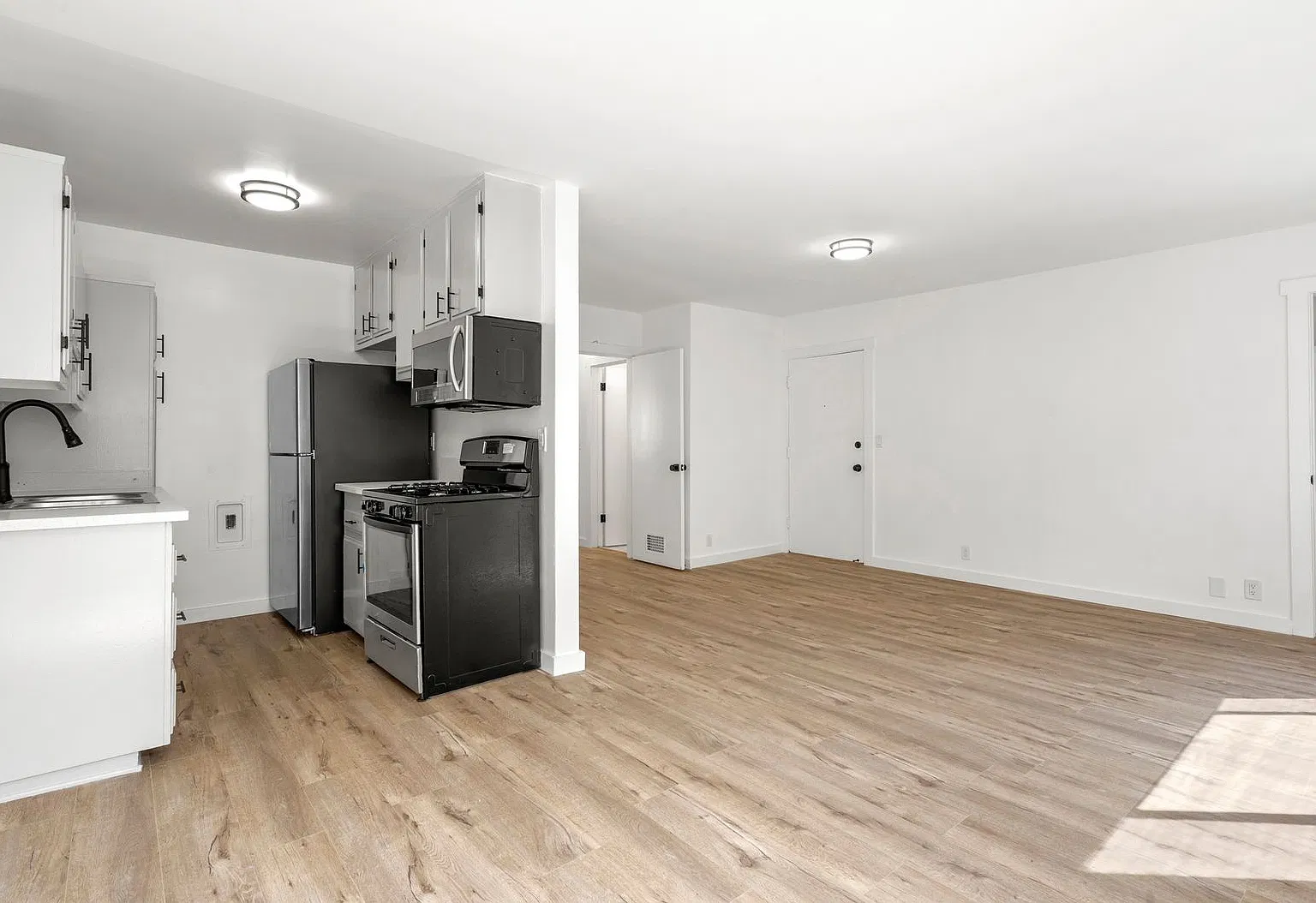 Lexington Ave - 11U (Clement) — Photo 1