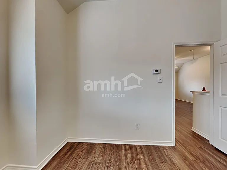 7808 Riverwalk Trl — Photo 17