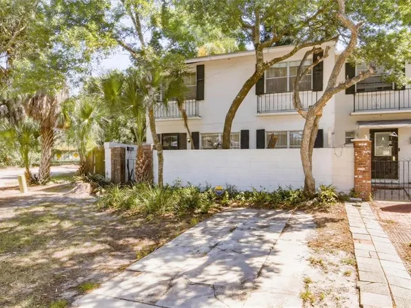 10047 N 53rd St, Temple Terrace, FL 33617