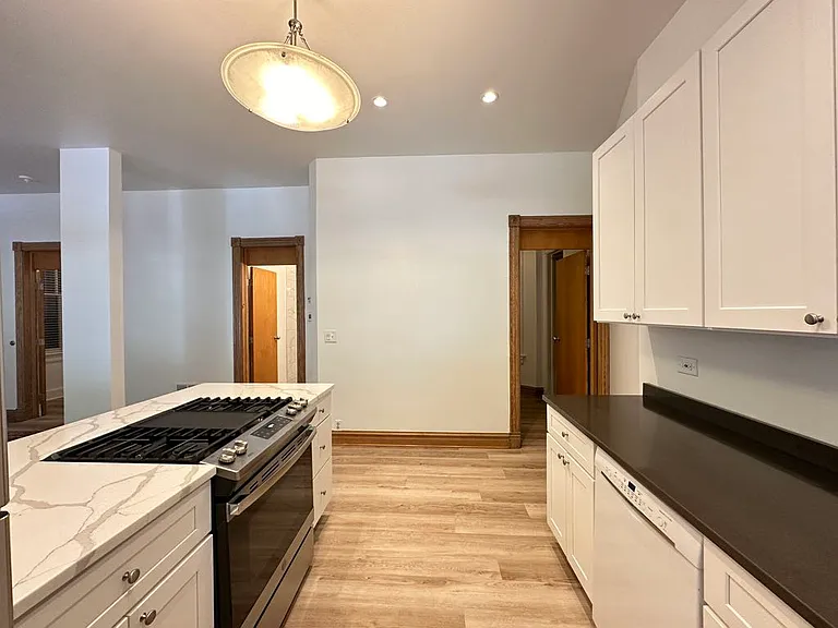 3559 N Ashland Ave #R2 — Photo 5