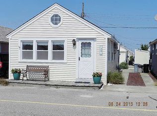 24 10th Ln, Seaside Park, NJ 08752