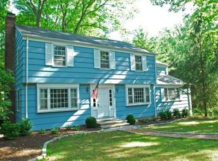 156 Rolling Ridge Rd, Fairfield, CT 06824