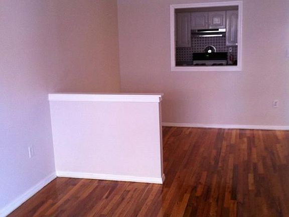 3rd image of 1742 Lacombe Ave