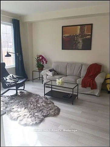 25 Avonmore Trl — Photo 7