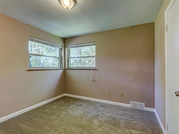 Bedroom #2 (1st floor)