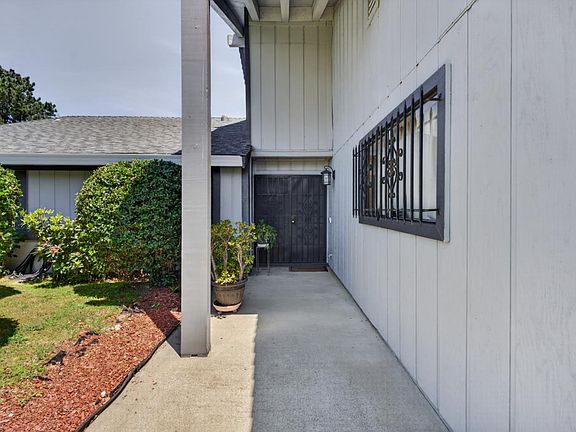5th image of 2341 Rudat Cir