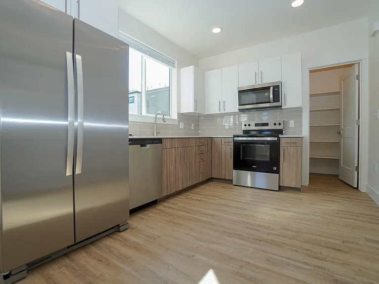 4632 N Iota Ln #200 — Photo 4
