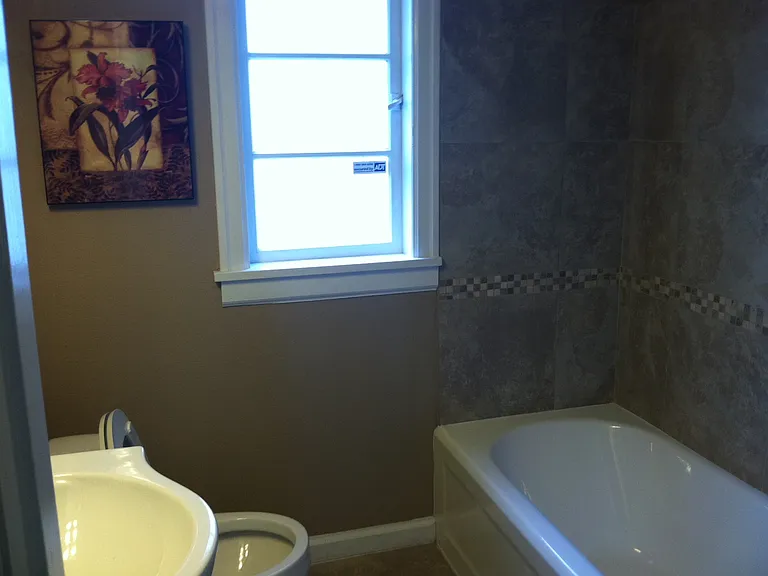 13438 Greenwood Ave N — Photo 13