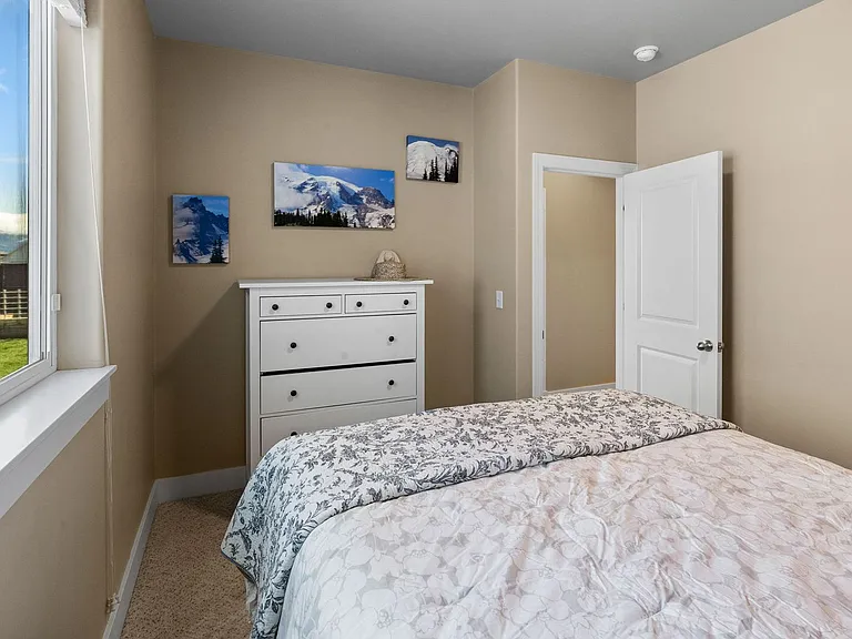 1604 Drummond Blvd — Photo 27