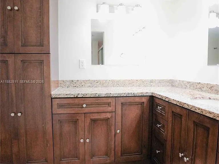 6039 Collins Ave #503 — Photo 20