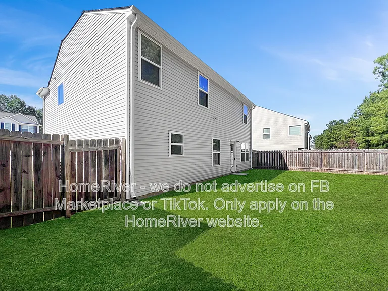 253 Lantana Xing — Photo 14