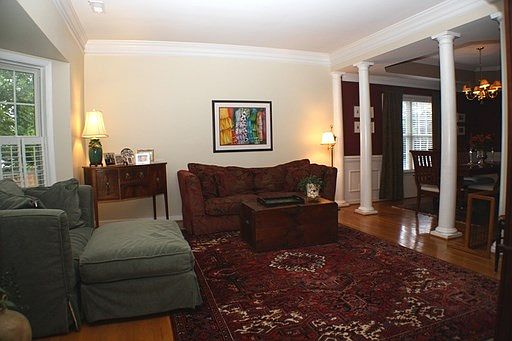 3rd image of 10368 Avenel Pl