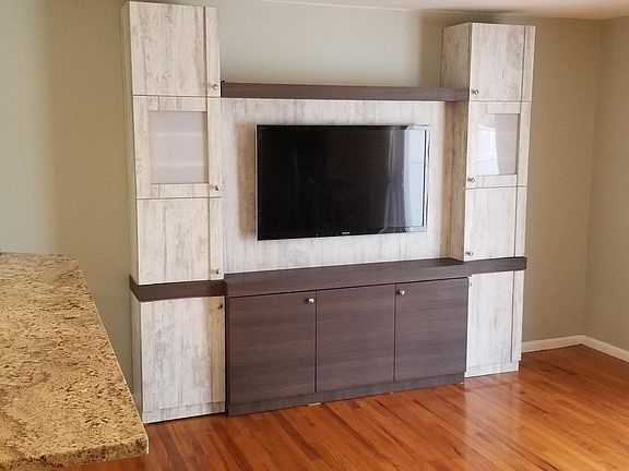 Entertainment center included