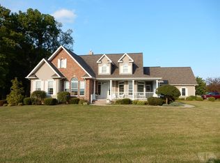 145 Wind River Dr, Hamilton, IL 62341