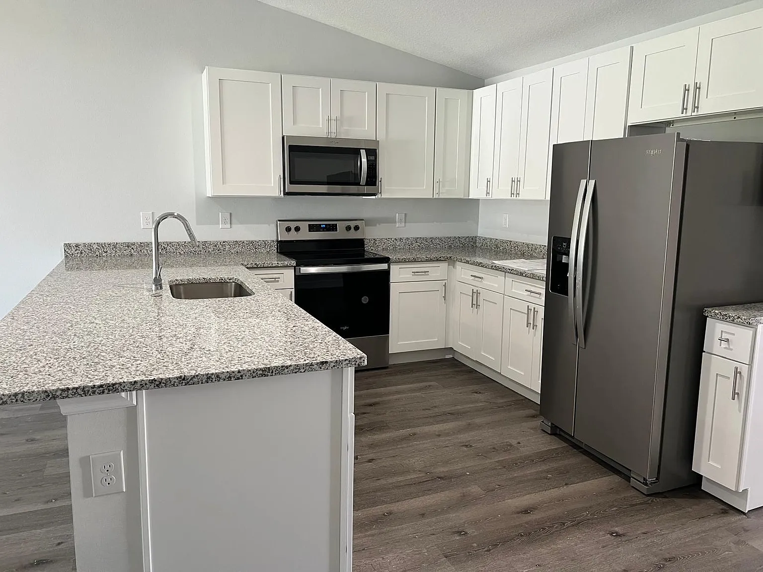 3 bed, 1450 sqft, $1,795 — Photo 4