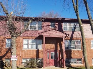 1130 Birch Dr, Elgin, IL 60120