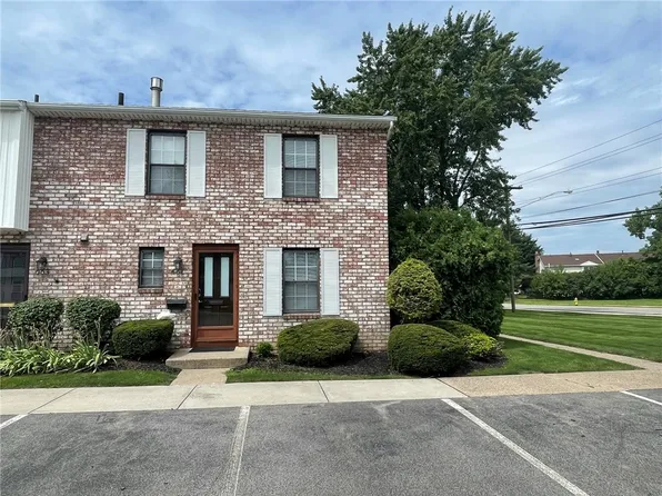 661 French Rd, Rochester, NY 14618