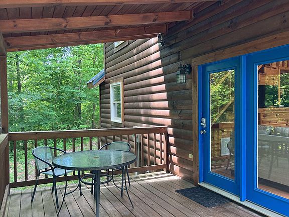 3rd image of 107 Getaways Rd