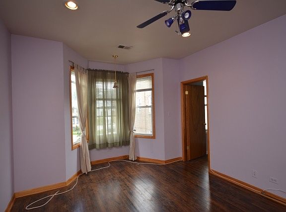 3rd image of 2418 N Washtenaw Ave #2