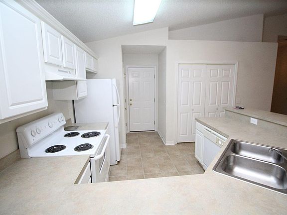 5th image of 10595 Wilderness Ln