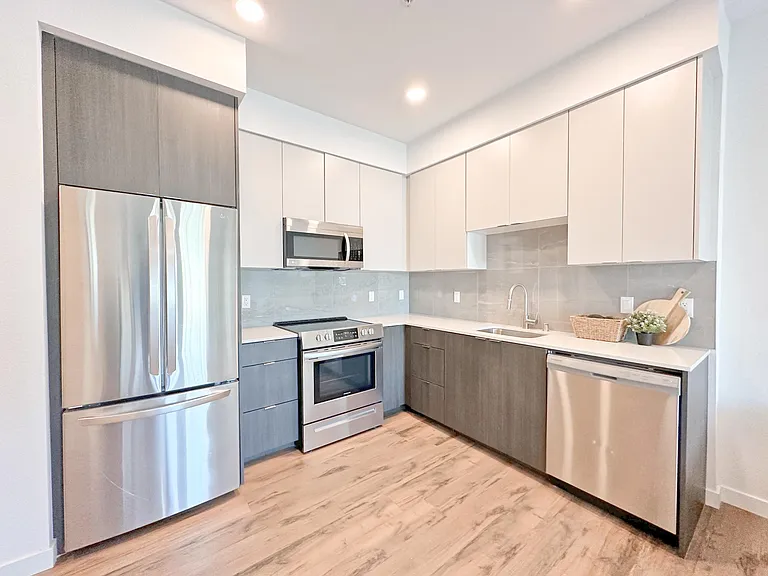 1855 Westwood Blvd — Photo 36