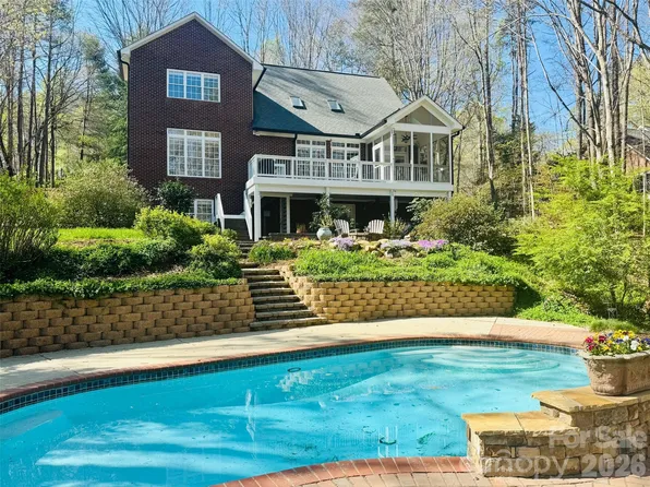 5420 Ashbury Ln, Davidson, NC 28036