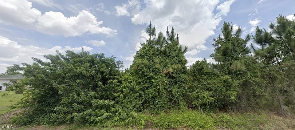 2nd image of 918 Robert AVE