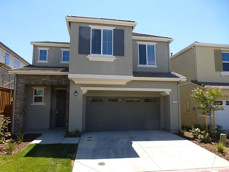 1st image of 296 Barnhill Dr