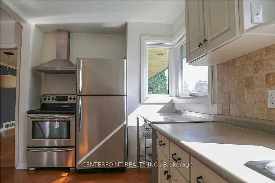 4 bed, $3,350 — Photo 3