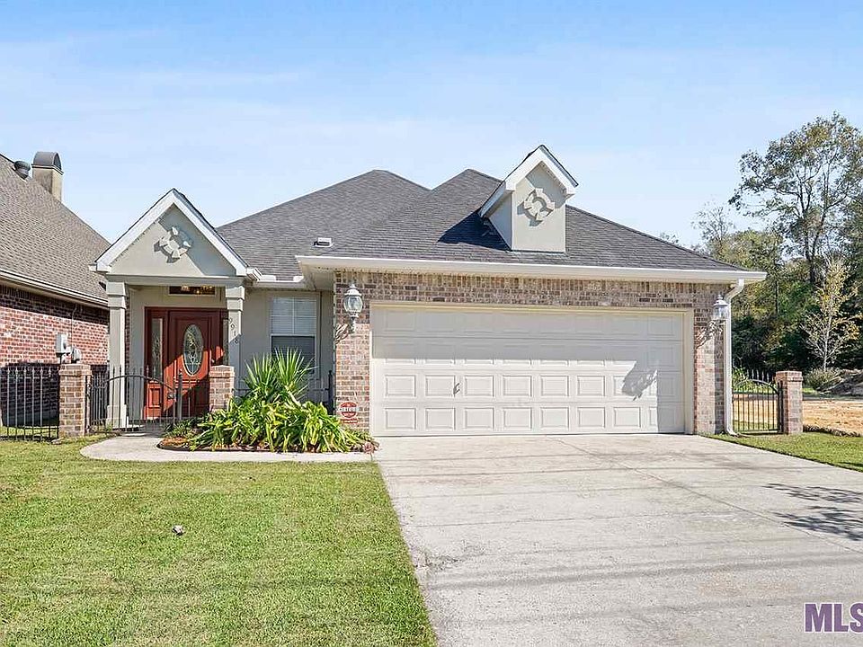 1st image of 9918 Powell Ln