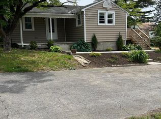 32 N Donnerville Rd, Mountville, PA 17554